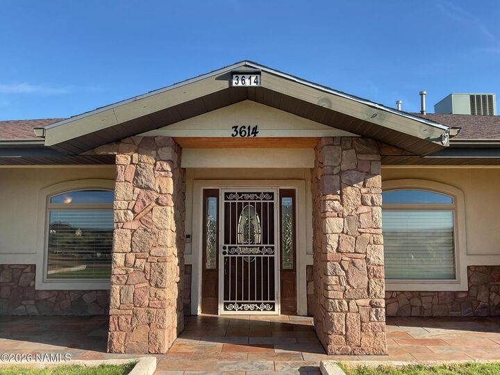 Property Photo: 3614 Sunrise Street AZ 86047