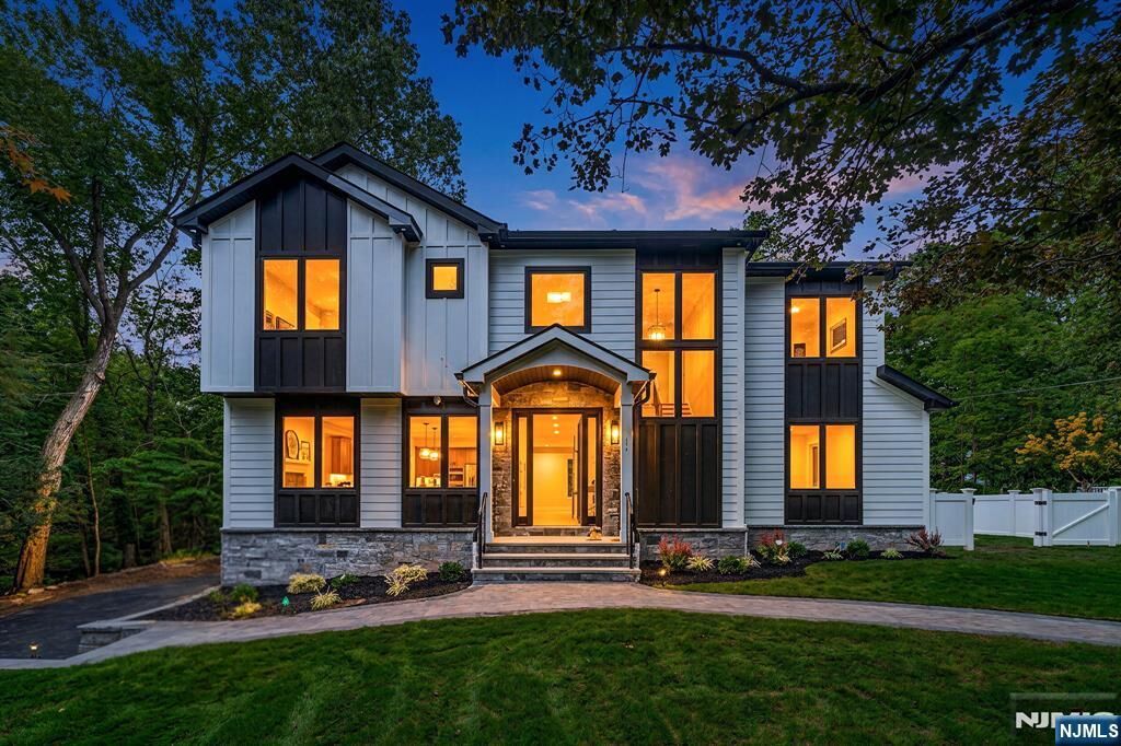Property Photo:  914 Hammond Road  NJ 07450 