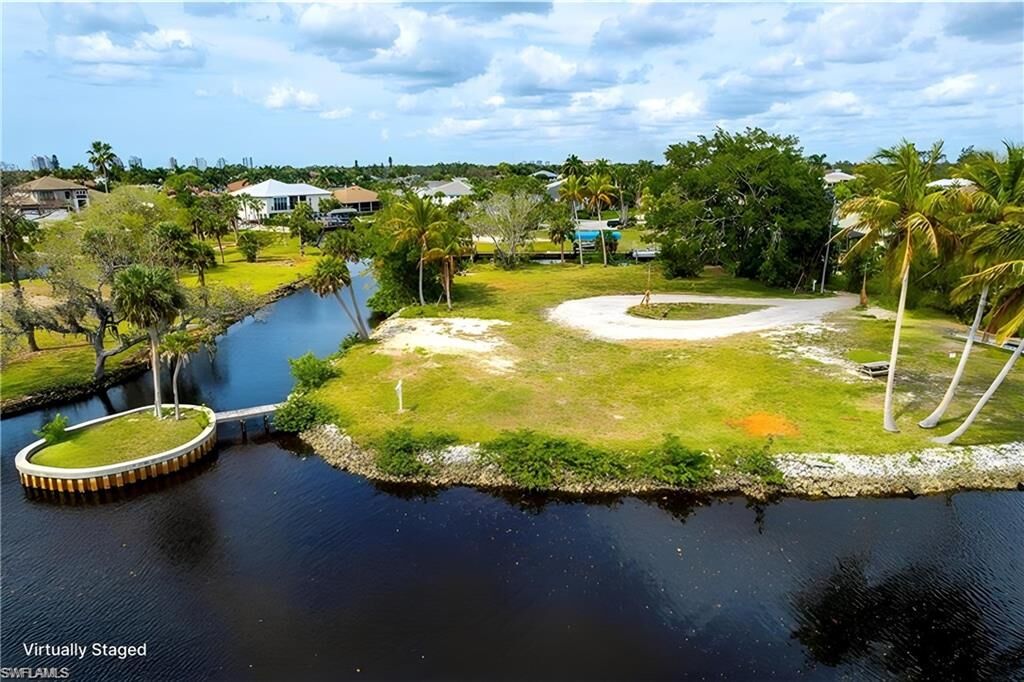 Property Photo: 27211 Del Ln FL 34135