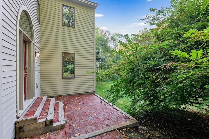 Property Photo:  2 Buskey Circle  NH 03755 