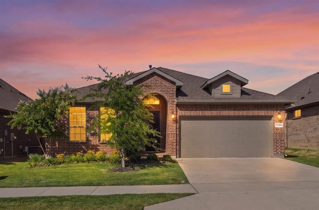 Property Photo:  11541 Royston Street  TX 76244 