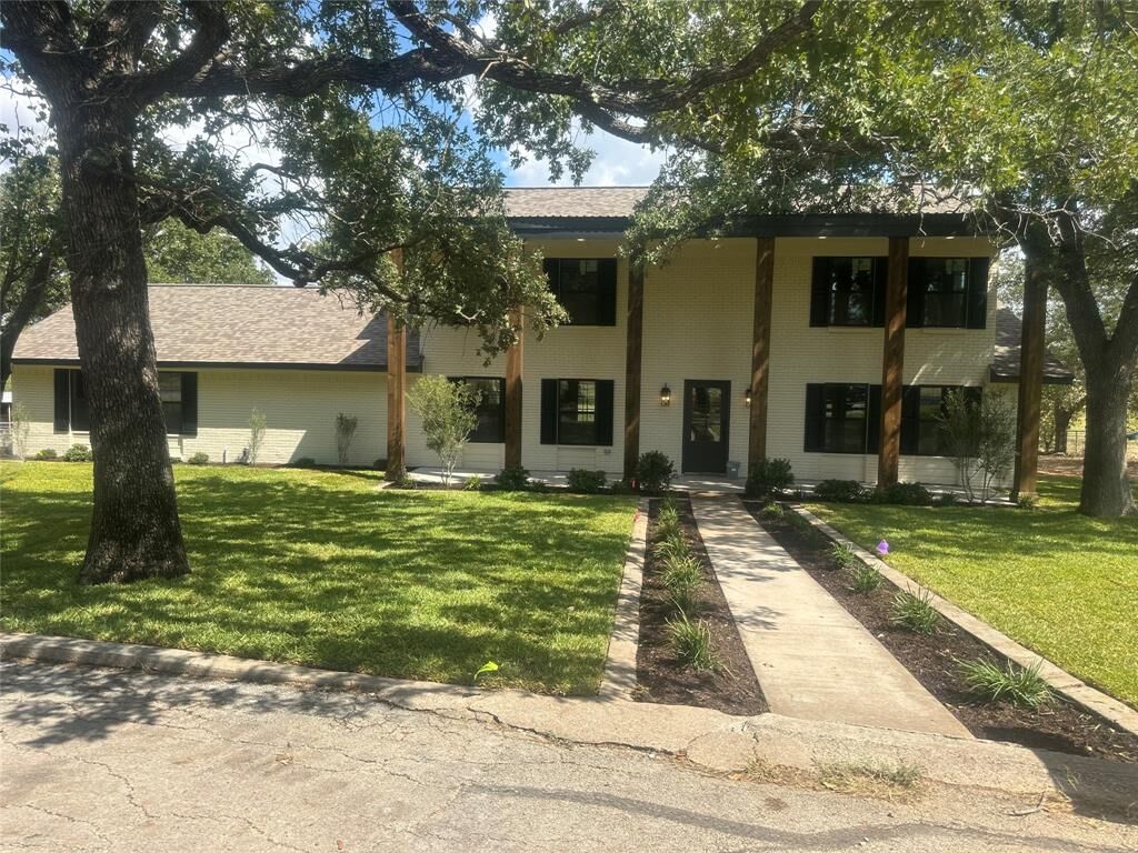 Property Photo: 6661 Fm 920 TX 76426