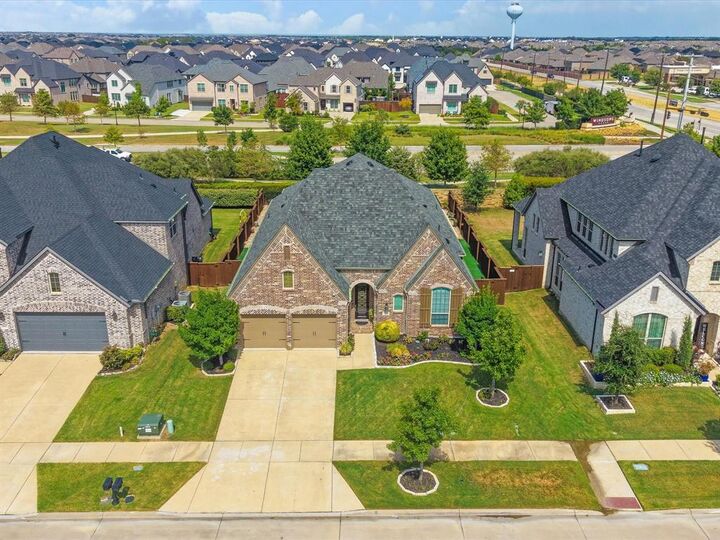 Property Photo: 3721 Maxdale Drive TX 75078