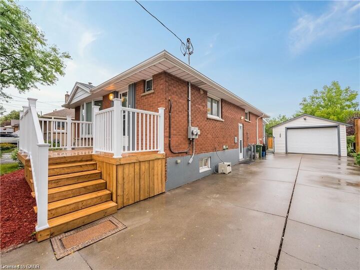Property Photo:  198 West 19th Street  ON L9C 4J2 