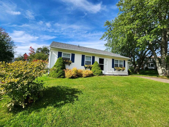 Photo de la propriété:  549 Robert Clements Drive  PE C0A 1R0 