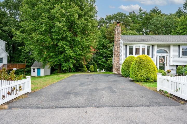 Property Photo:  17 Vinal St  MA 01749 