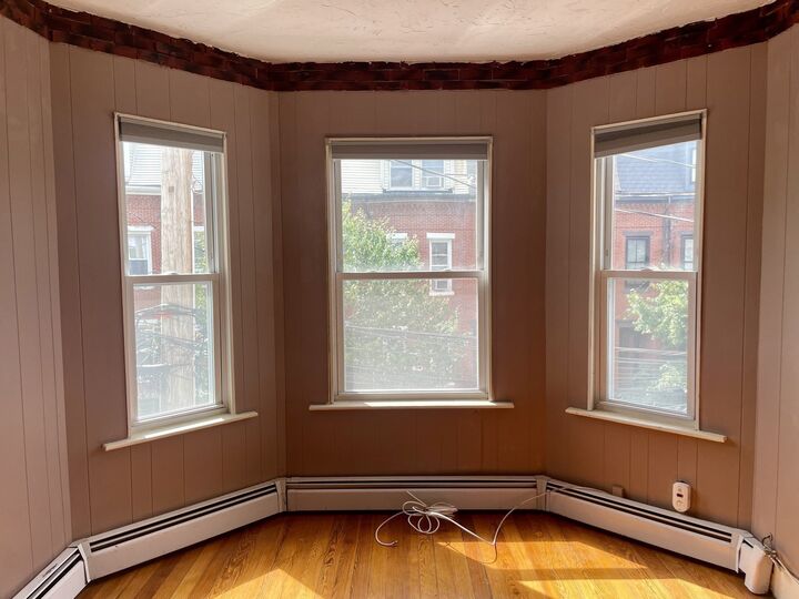 Property Photo:  136 Saratoga St 2  MA 02128 