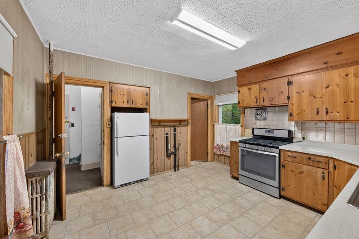 Property Photo:  63 Pleasant Street  MA 01562 