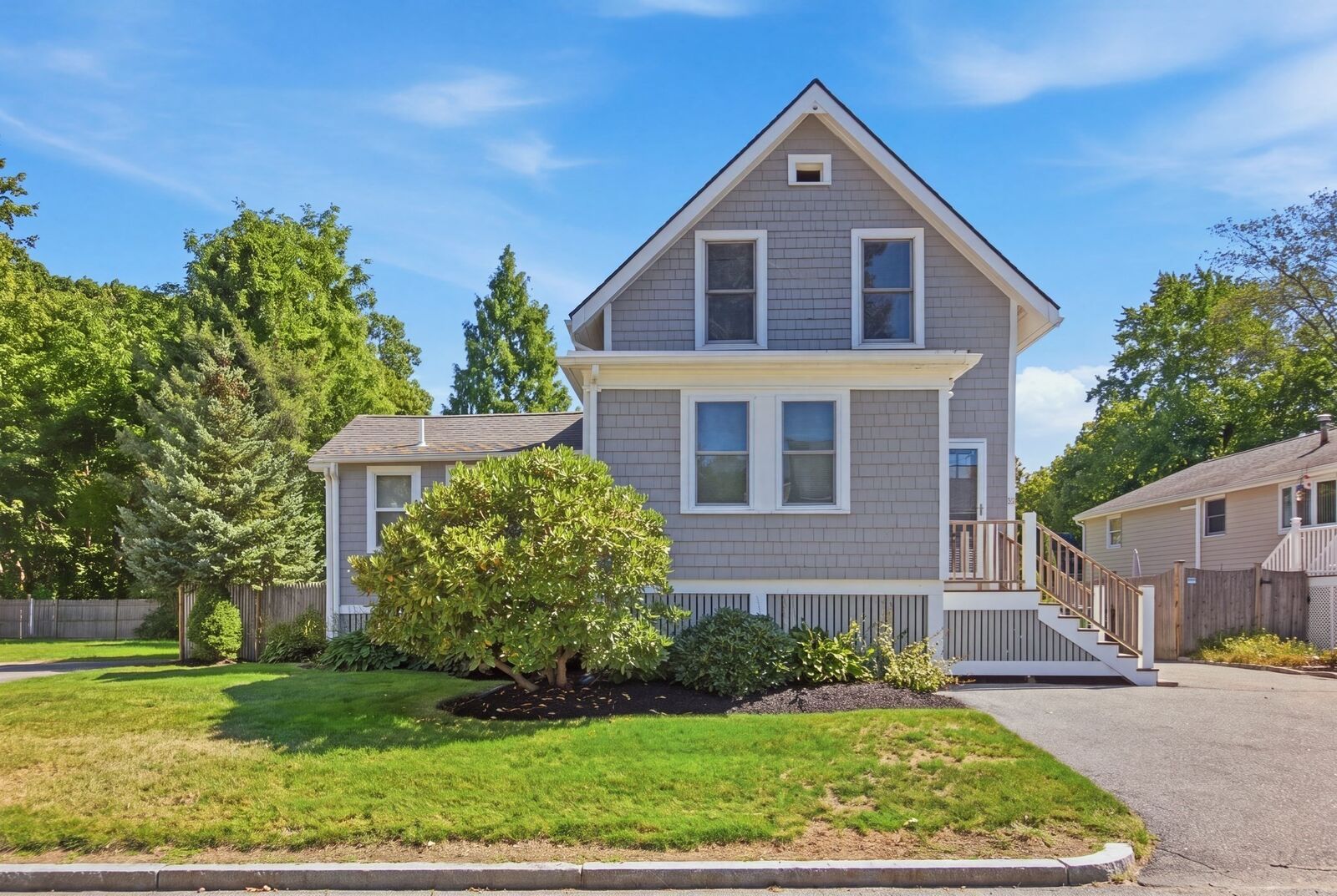 Property Photo:  29 Canterbury Drive  MA 01867 