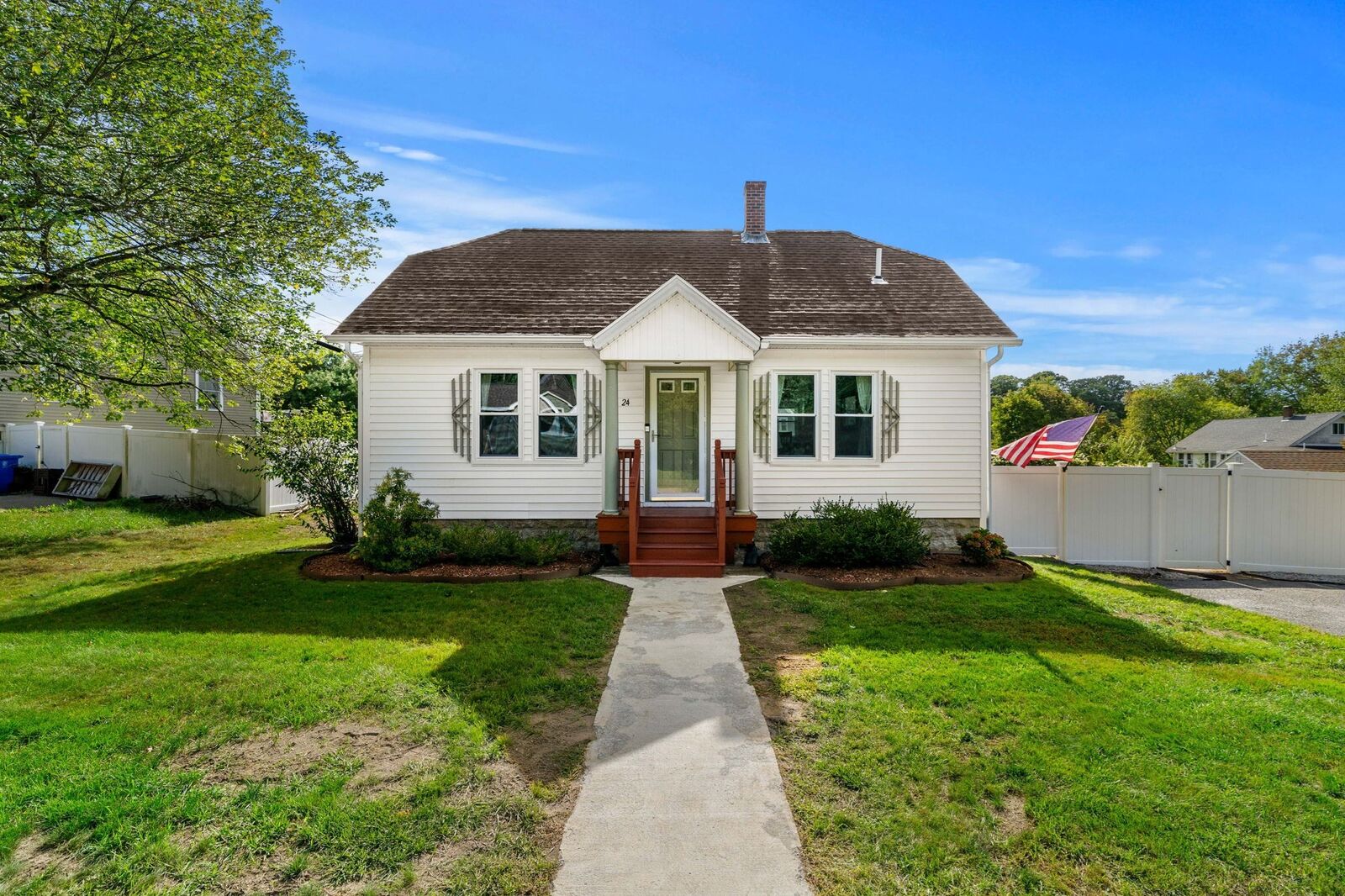 Property Photo:  24 Lakeview Ave  MA 02780 