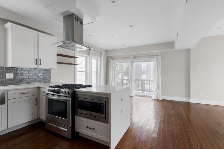 Property Photo:  71 Savin St 2  MA 02119 