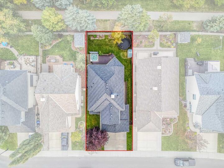 Property Photo:  247 Crystal Shores Drive  AB T1S 2C5 