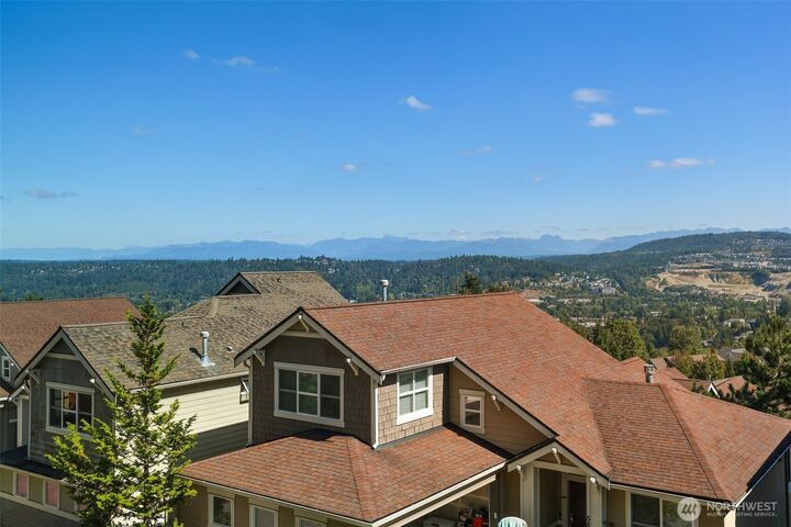 Property Photo:  581  Mountain View Lane NW  WA 98027 