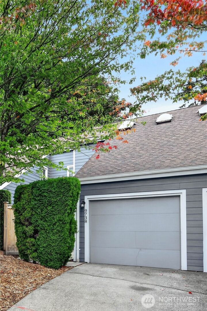 Property Photo: 9738 Ashworth Avenue N WA 98103