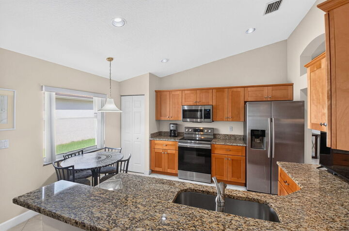 Property Photo:  9864 Arbor View Drive S  FL 33437 