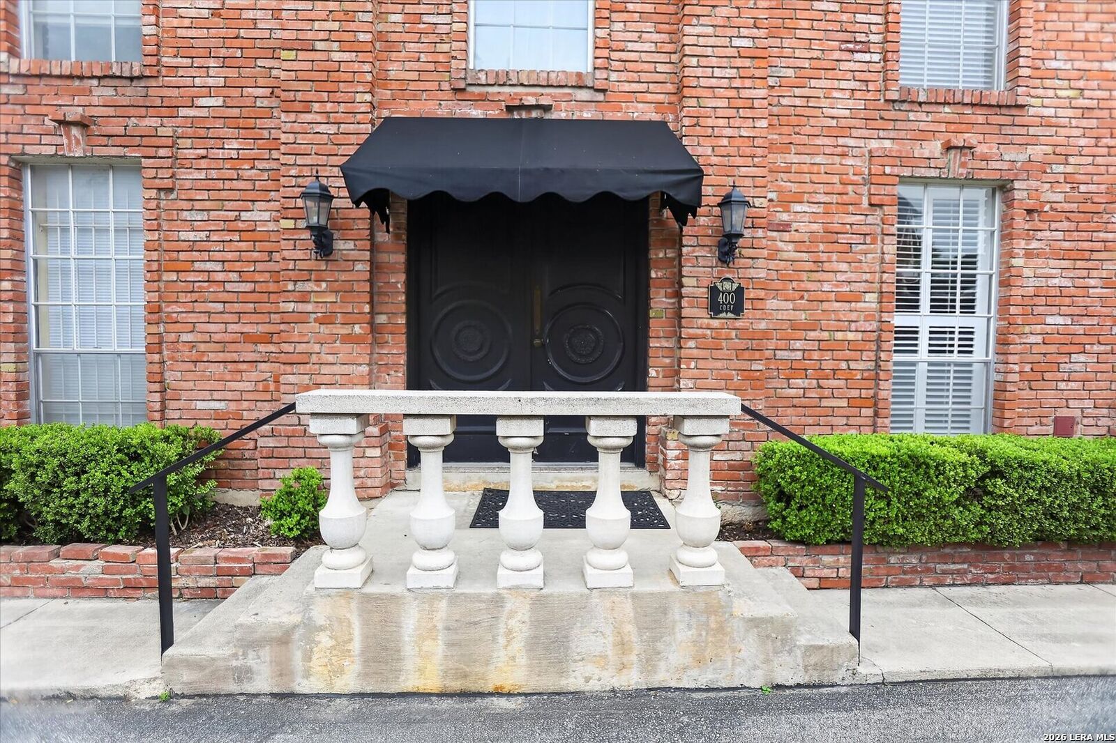 Property Photo:  8033 N New Braunfels Ave # 400 E  TX 78209 
