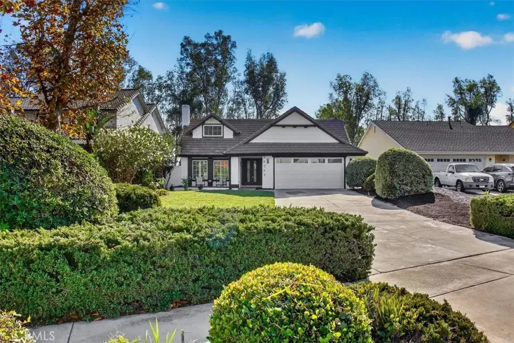 Property Photo:  24262 Sparrow  CA 92630 