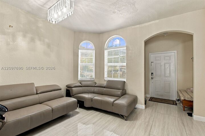 Property Photo: 12704 SW 49th Dr FL 33027