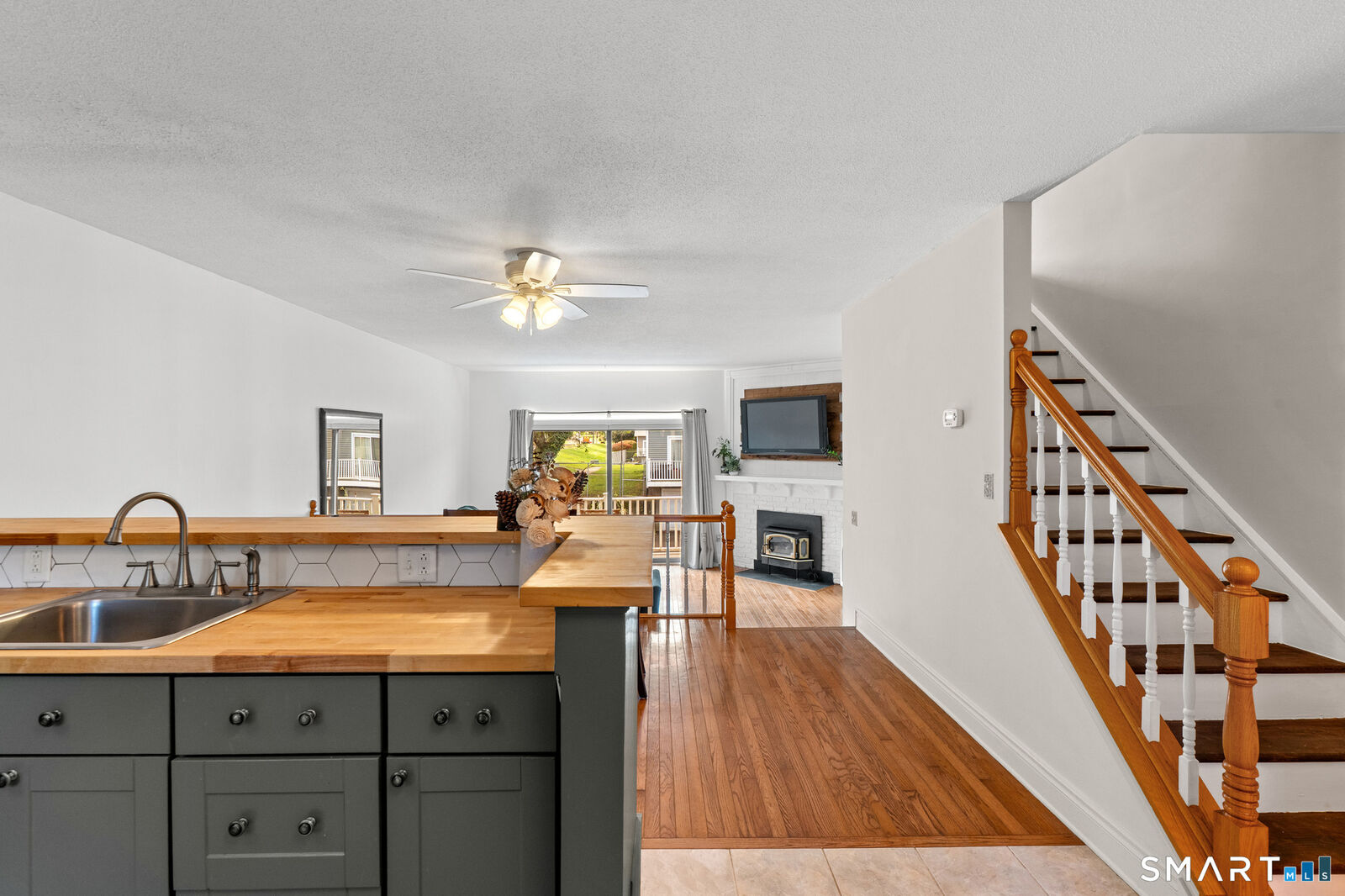 Property Photo: 57 Meetinghouse Village 1 CT 06450