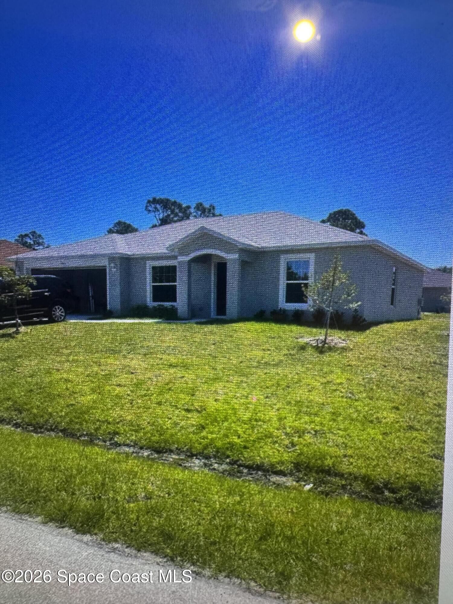Property Photo: 906 Wheatley Street SE FL 32909