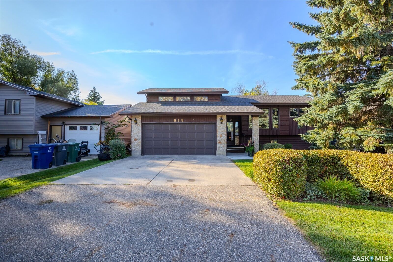 Property Photo:  619 Clover Avenue  SK S0K 1E0 
