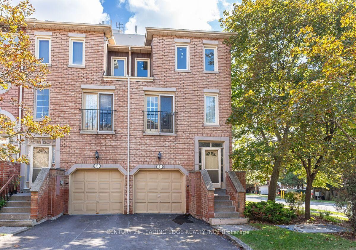 Property Photo: 3 Reidmount Avenue 1 ON M1S 1B3