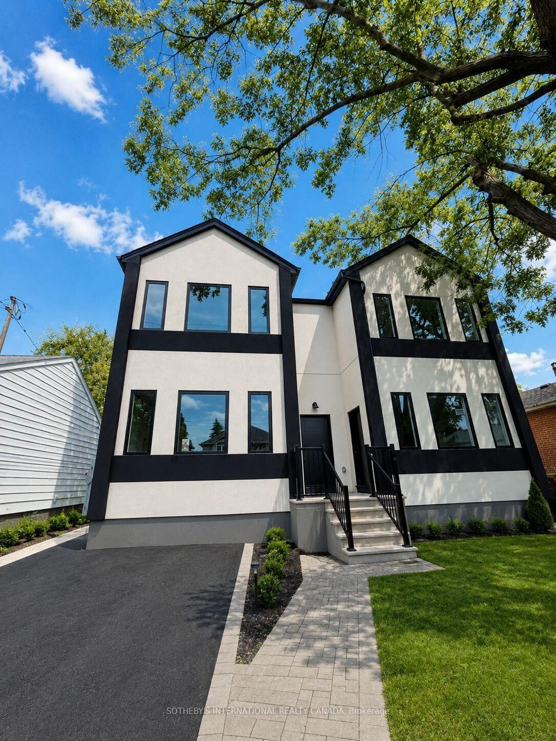 Property Photo:  207 Connaught Avenue 5  ON M2M 1H6 