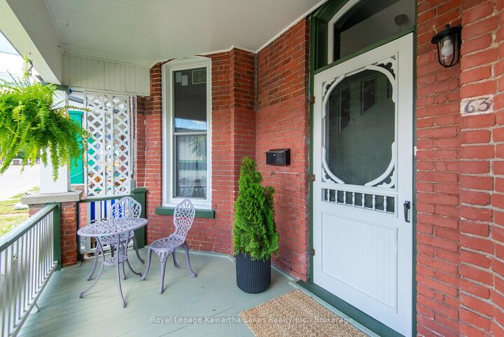Property Photo:  63 William Street N  ON K9V 4A3 