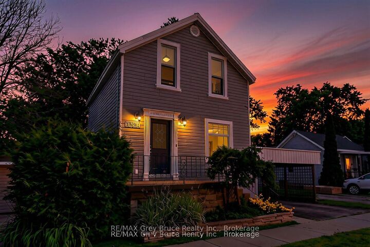 Property Photo:  1591 5th Avenue W  ON N4K 5B4 