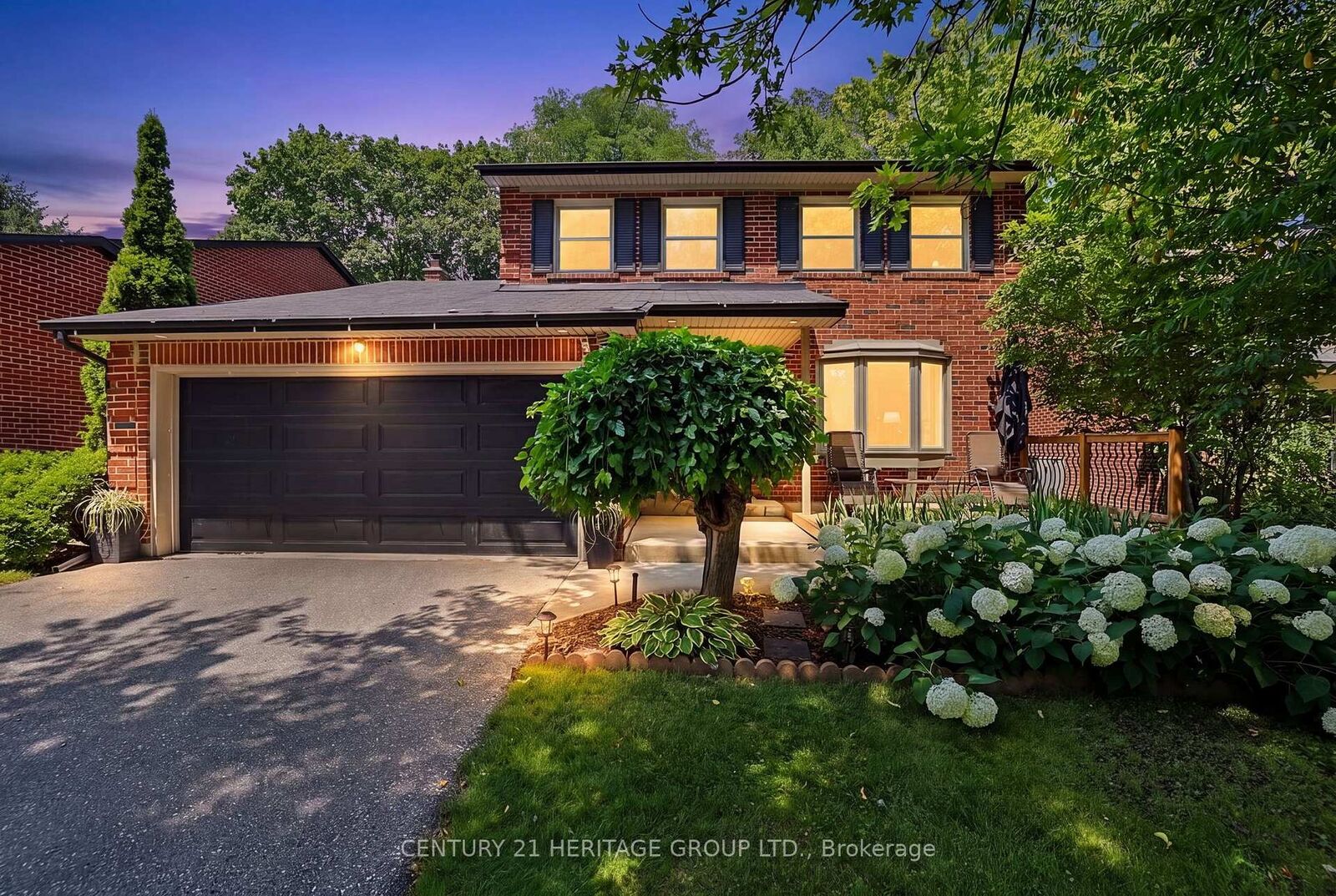 Property Photo: 214 Lancaster Avenue ON L3Y 5X2