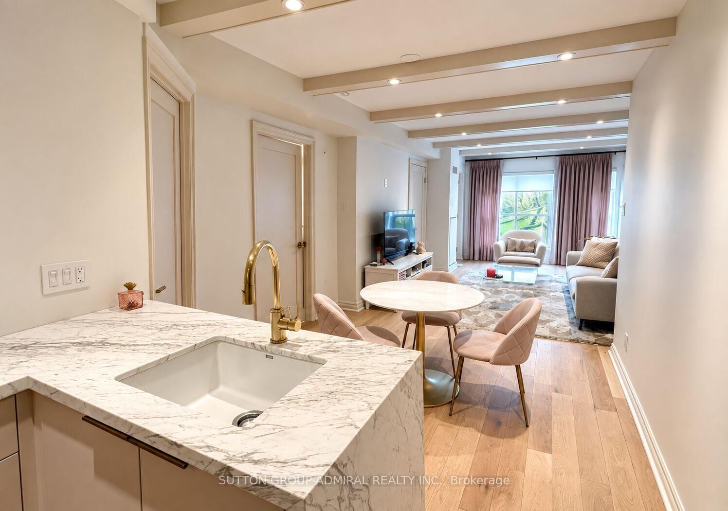 Property Photo:  1174 Yonge Street 301  ON M4W 2L9 