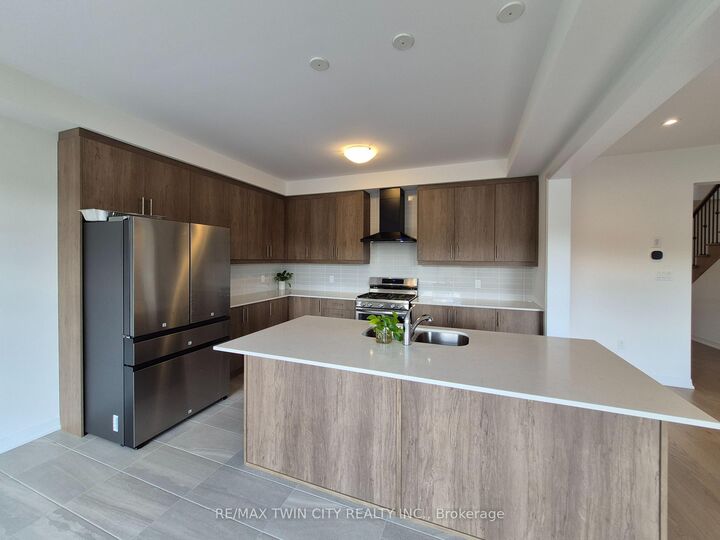 Property Photo:  578 Telfer Street  ON N4S 0G8 
