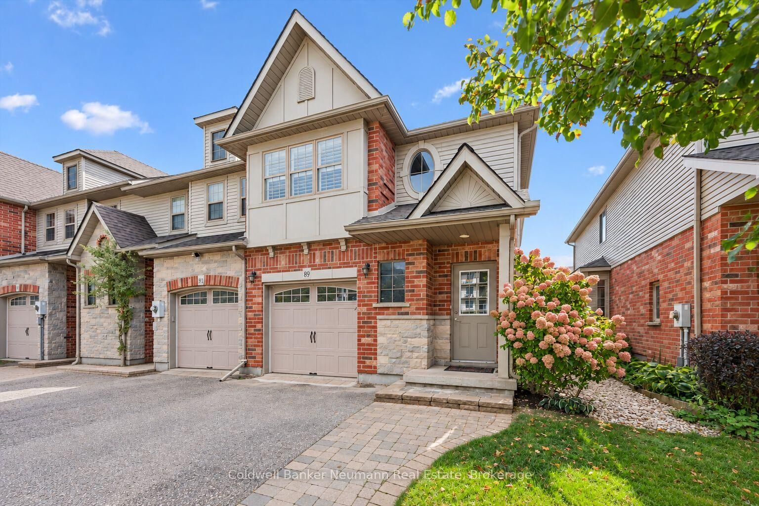 Property Photo:  89 Washburn Drive  ON N1E 0B3 