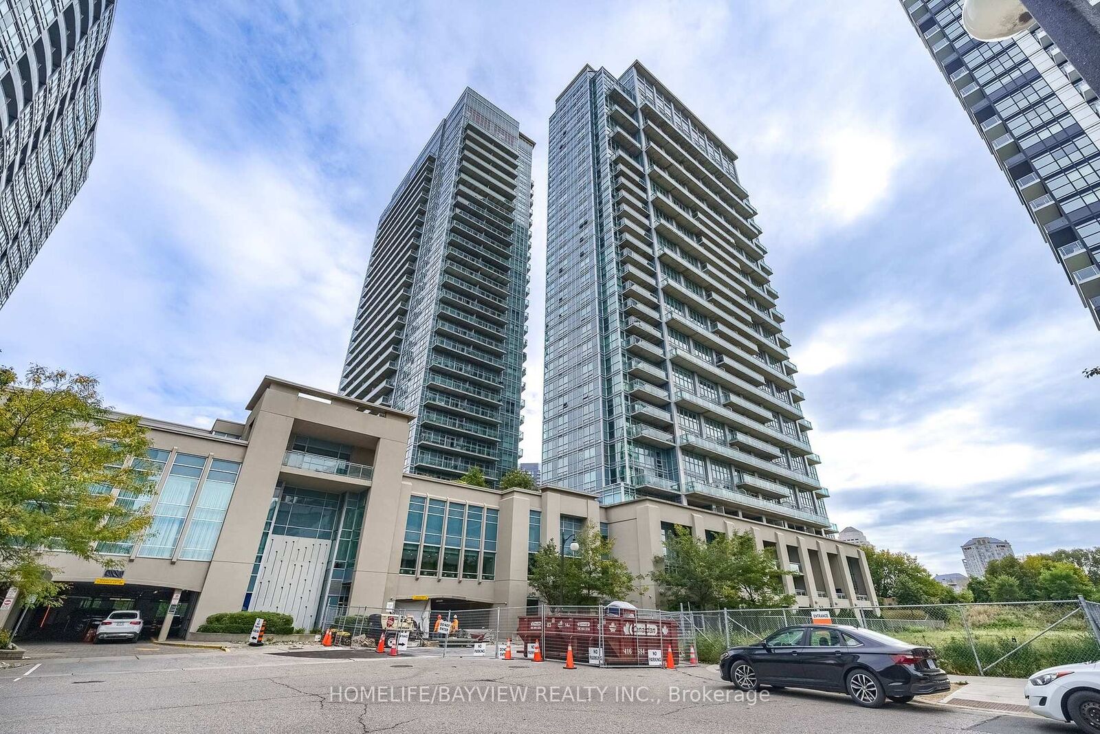 Property Photo:  155 Legion Road N 1913  ON M8Y 0A7 