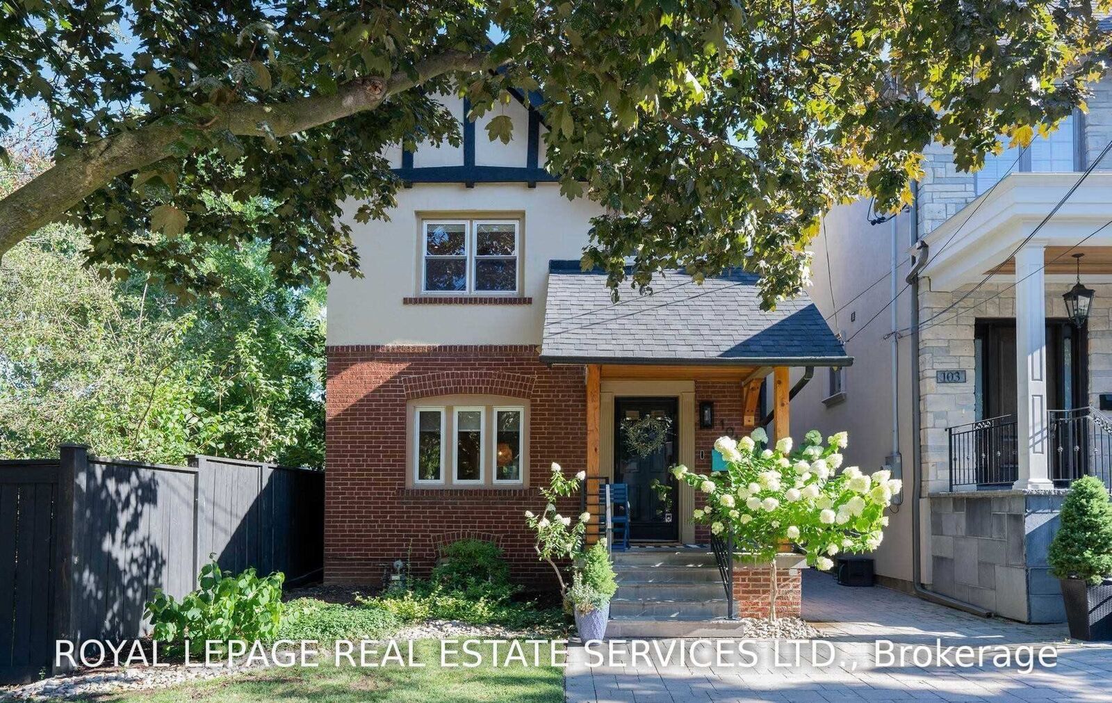 Property Photo:  101 Old Orchard Grove  ON M5M 2E1 