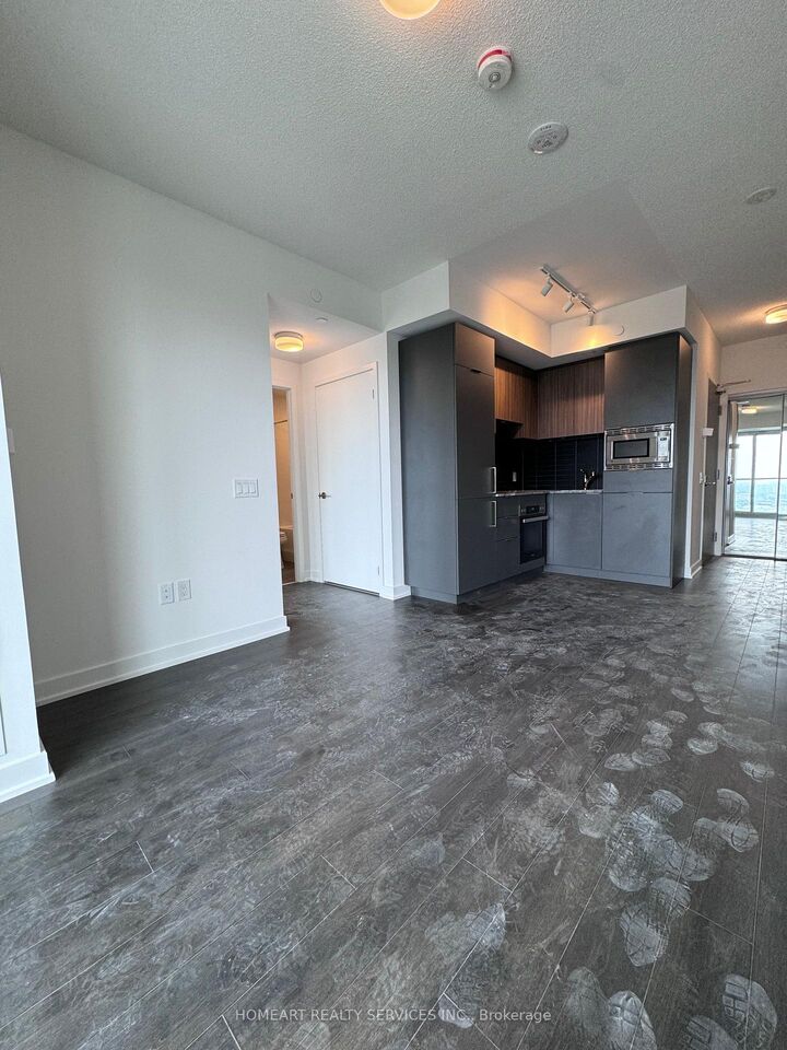 Property Photo:  50 O'Neill Road 2805  ON M3C 0H1 