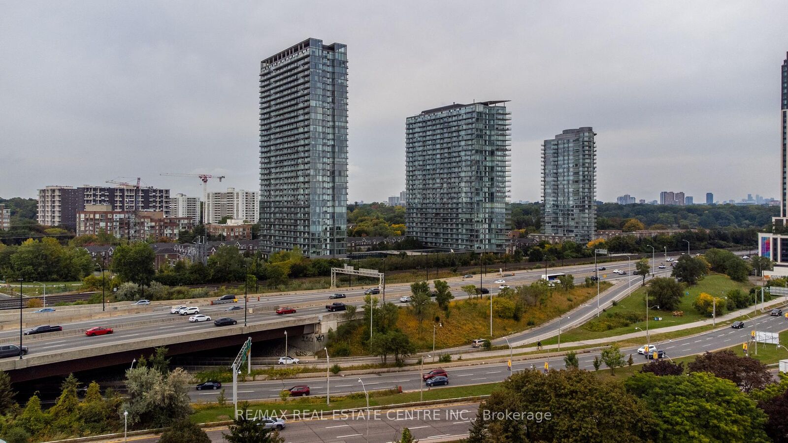Property Photo:  103 The Queensway Avenue 912  ON M6S 5B3 