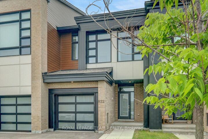 Property Photo: 822 Chipping Circle ON K4M 0E7