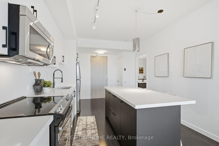 Property Photo: 390 Cherry Street 1708 ON M5A 0E2
