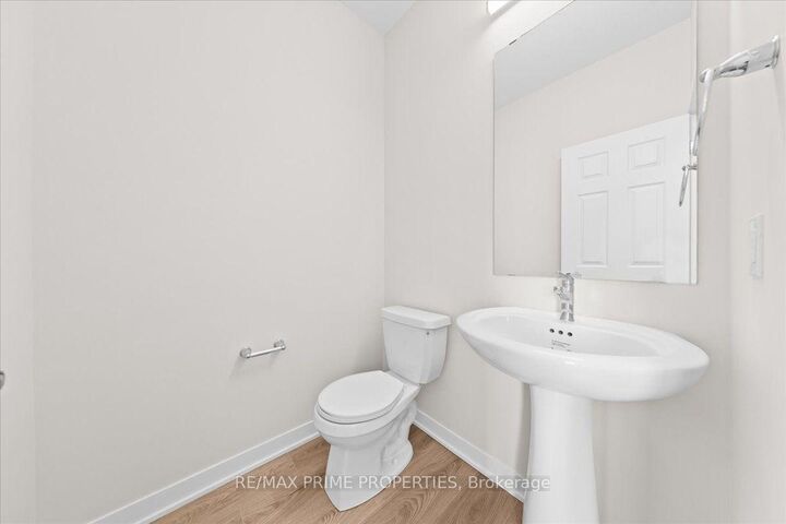 Property Photo:  239 Lamarche Avenue  ON K1W 1M6 