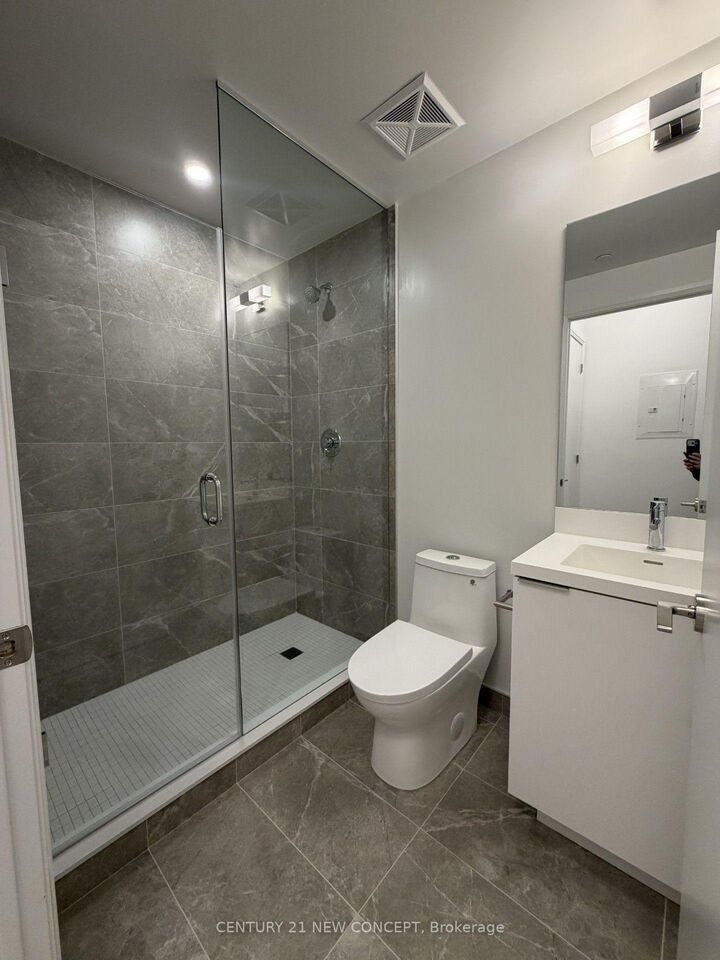 Property Photo: 400 King Street W 812 ON M5V 0X8