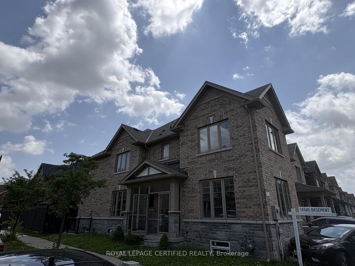 Property Photo:  271 Andrews Trail Upper  ON L9T 6S5 