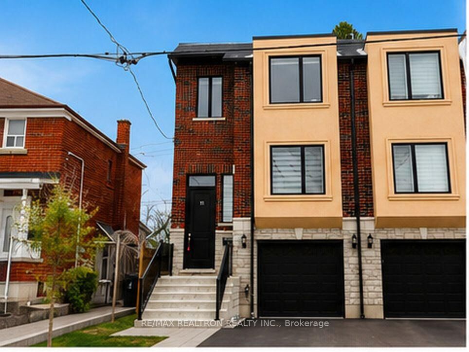 Property Photo:  11 North Bonnington Avenue (Main Fl &Amp 2nd Fl)  ON M1K 1X3 