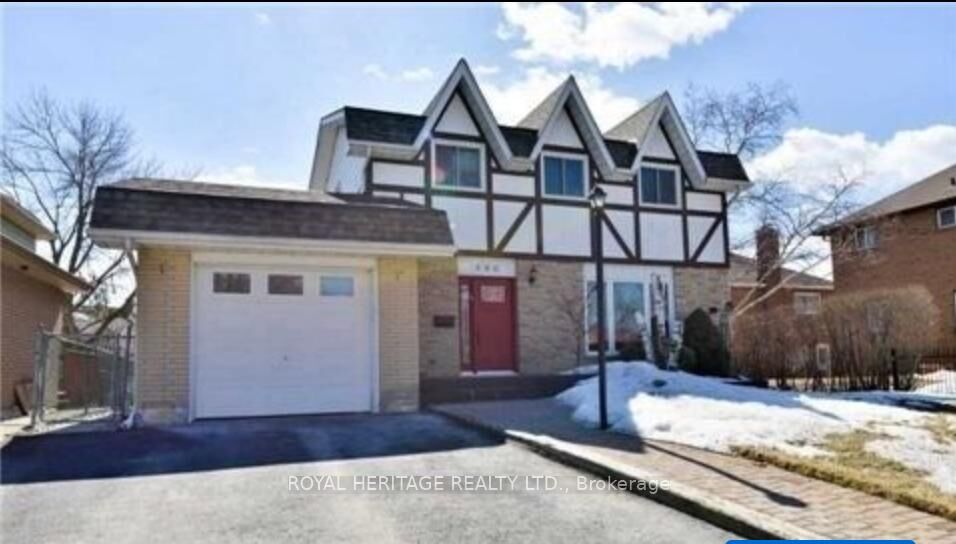 Property Photo:  586 Creekview Circle Bsmt  ON L1W 3E4 