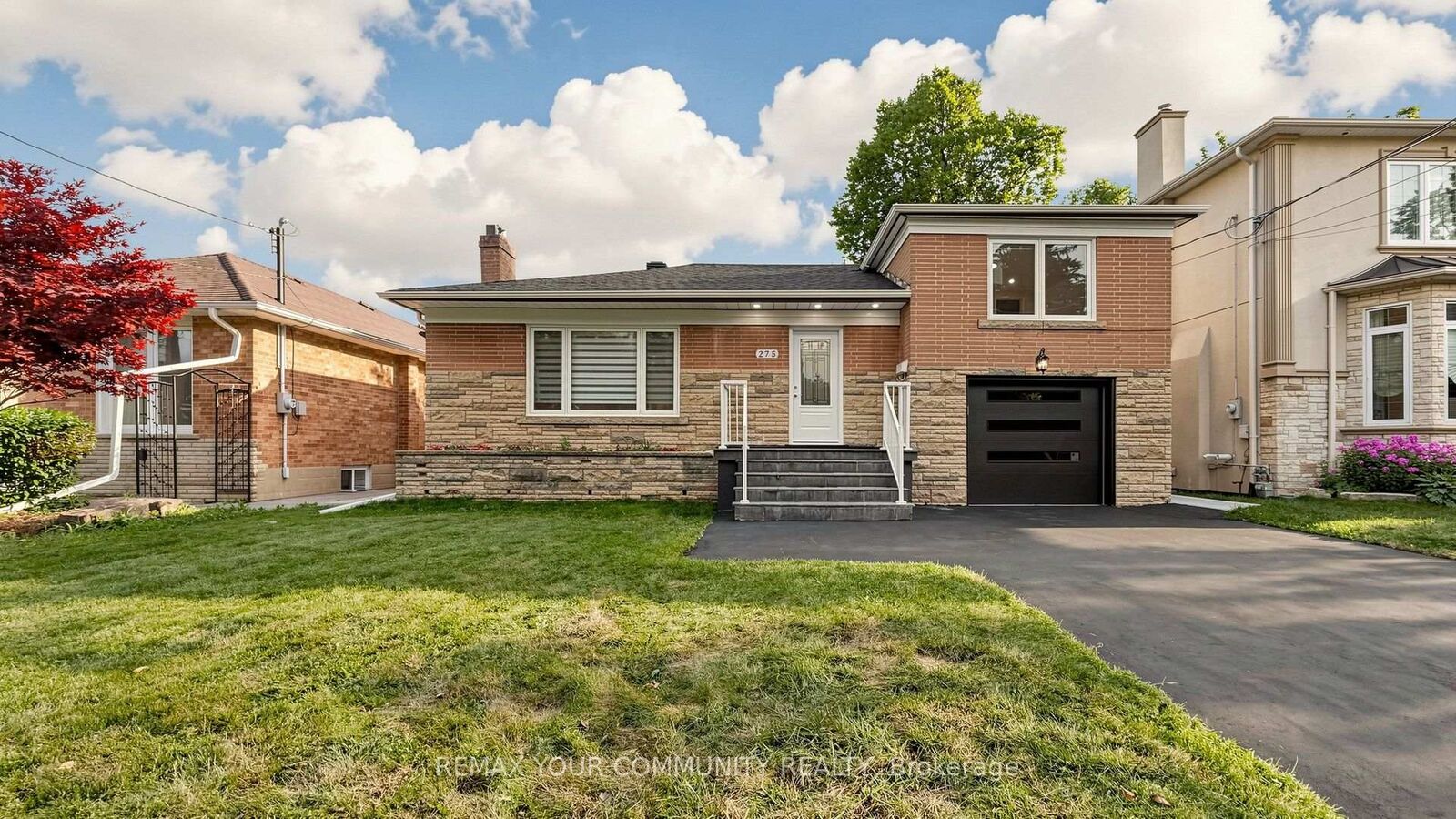 Property Photo:  275 Betty Ann Drive Main Floor  ON M2R 1A9 