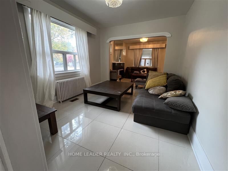Property Photo: 23 Franklin Avenue ON M2N 1B7