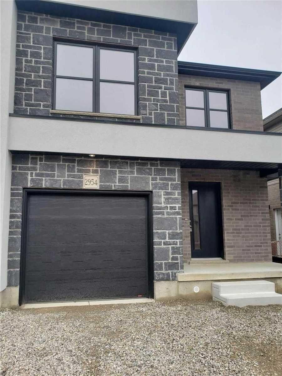 Property Photo:  2954 Turner Crescent  ON N6M 0J3 