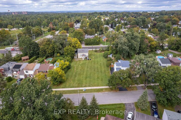 Property Photo:  2446 Innes Road  ON K1B 3J9 