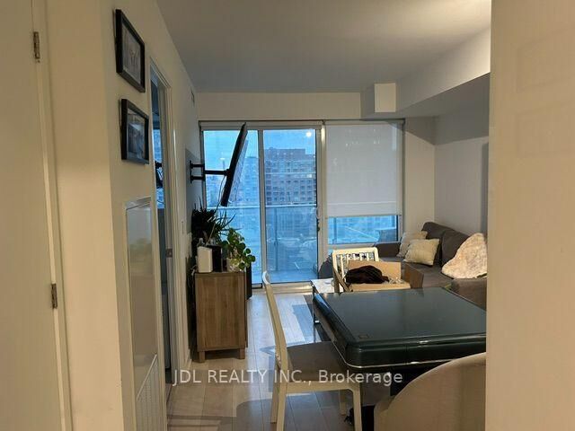 Property Photo:  501 Yonge Street 1013  ON M4Y 0G8 