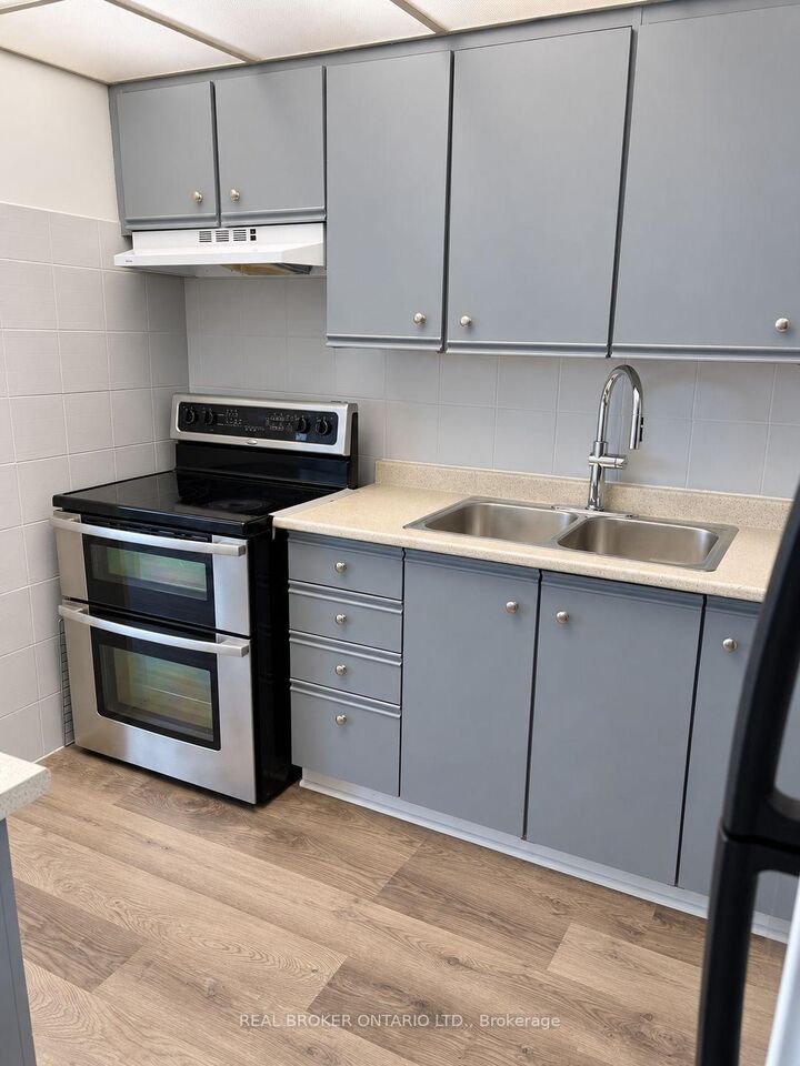 Property Photo:  455 Sentinel Road 414  ON M3J 1V5 